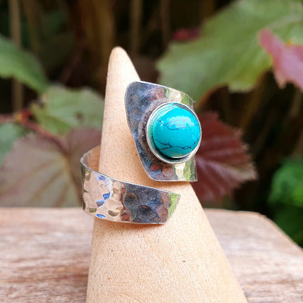 Ethnic style Silver & Turquoise Ring / Adjustable / Boho / Bohemian / Psy / Rustic / Tribal / Gypsy / Festival / Healing / Festival