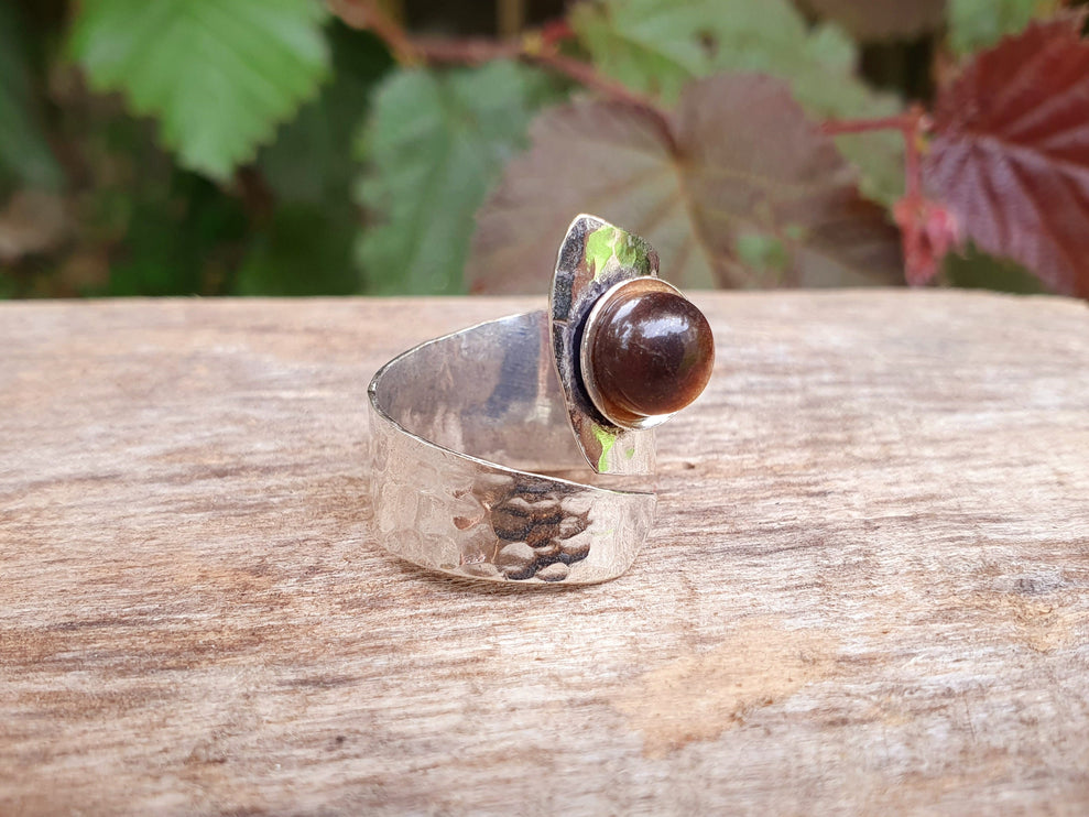 Silver Spiral Tiger Eye ring / Ajustable / Birthstone / Boho / Ethnic / Rustic / Tribal / Gypsy / Festival / Healing