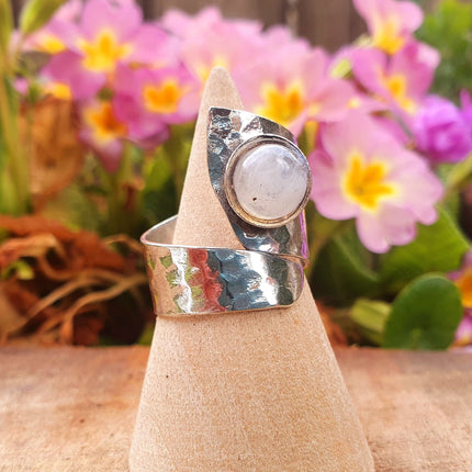 Ethnic style Silver & Moonstone Ring / Adjustable / Boho / Bohemian / Psy / Rustic / Tribal / Gypsy / Festival / Healing / Festival