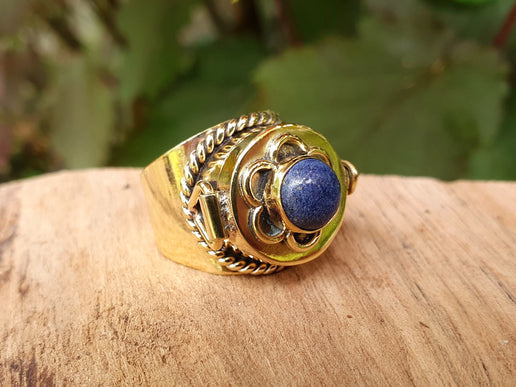 Gold Poison Ring / Brass & Lapis Lazuli / Alchemy / Locket Ring / Boho / Bohemian / Psy / Rustic / Tribal / Gypsy / Festival / Pierre bleu