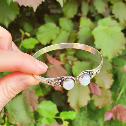 Moonstone Bracelet / Silver Bangle / Ethnic / Rustic / Bohemian / Hippie / Gypsy / Psy / Chic / Jewellery / Body / Adjustable