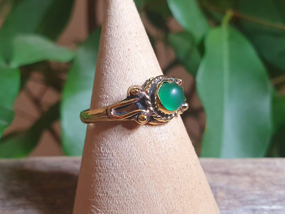 Boho Green Onyx Brass Ring / Pretty / Ethnic / Rustic / Festival / Tribal / Blue / Hippie / Gypsy / Psy / Stone / Healing