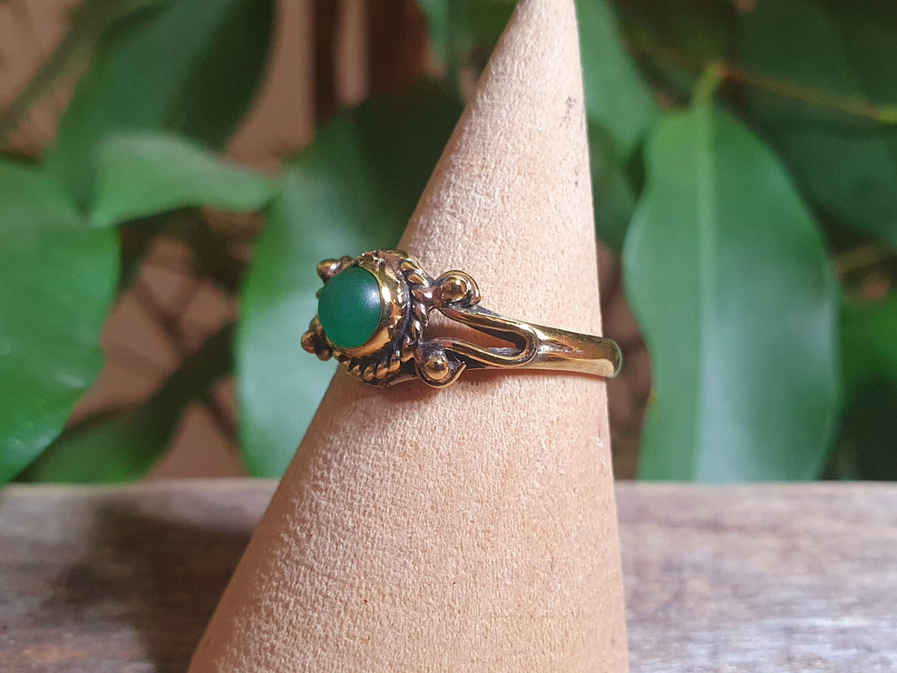 Boho Green Onyx Brass Ring / Pretty / Ethnic / Rustic / Festival / Tribal / Blue / Hippie / Gypsy / Psy / Stone / Healing