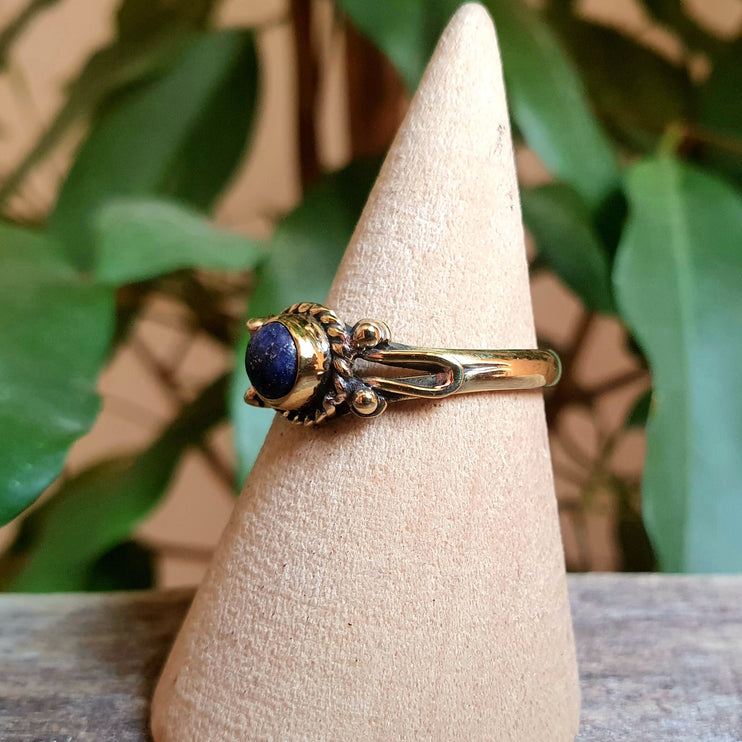 Ethnic style Brass & Lapis Lazuli Ring / Moon / Boho / Bohemian / Psy / Rustic / Tribal / Gypsy / Festival / Healing / Festival