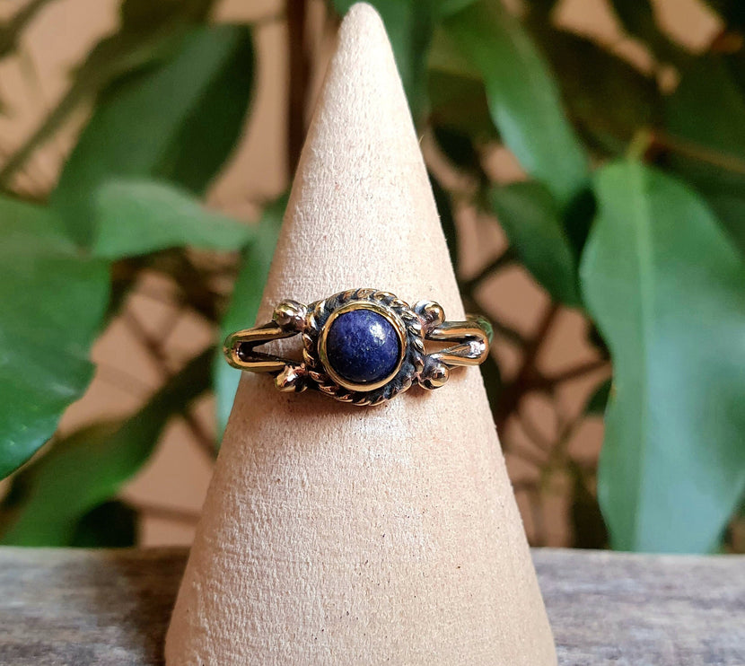 Ethnic style Brass & Lapis Lazuli Ring / Moon / Boho / Bohemian / Psy / Rustic / Tribal / Gypsy / Festival / Healing / Festival