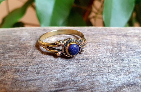 Ethnic style Brass & Lapis Lazuli Ring / Moon / Boho / Bohemian / Psy / Rustic / Tribal / Gypsy / Festival / Healing / Festival