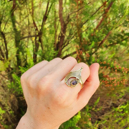 Bohemian style Amethyst and Brass Ring / Hippie / Boho / Ethnic / Rustic / Tribal / Gypsy / Festival / Healing / Festival / Birth Stone