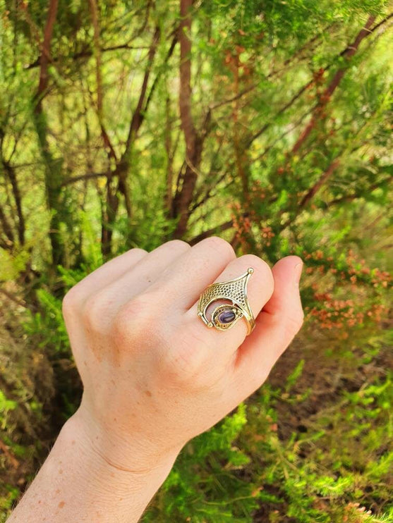 Bohemian style Amethyst and Brass Ring / Hippie / Boho / Ethnic / Rustic / Tribal / Gypsy / Festival / Healing / Festival / Birth Stone