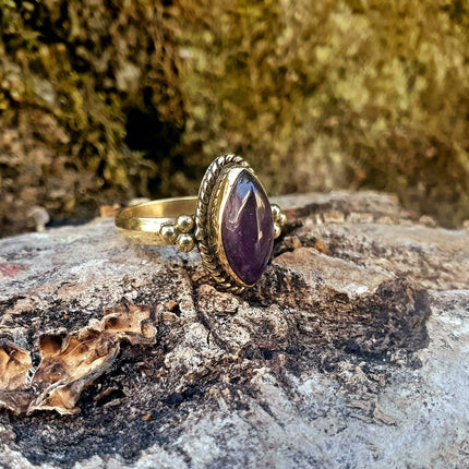 Golden Amethyst Ring / Ethnic style / Boho / Bohemian / Psy / Rustic / Tribal / Gypsy / Festival / Healing / Festival