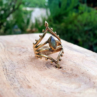 Boho Labradorite Brass Ring / Ethnic / Rustic / Festival / Tribal / Blue / Hippie / Gypsy / Psy / Stone / Healing