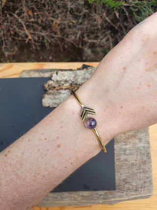 Golden Arrow Bracelet Amethyst / Bangle / Arm Bracelet / Ethnic / Rustic / Bohemian / Hippie / Gypsy / Psy / Adjustable