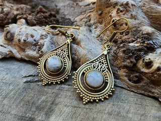 Moonstone Dangle earrings Gold Brass / Birth Stone / Ethnic / rustic, yoga, hippie, gypsy, pretty, psy, boho, bohemian, festival