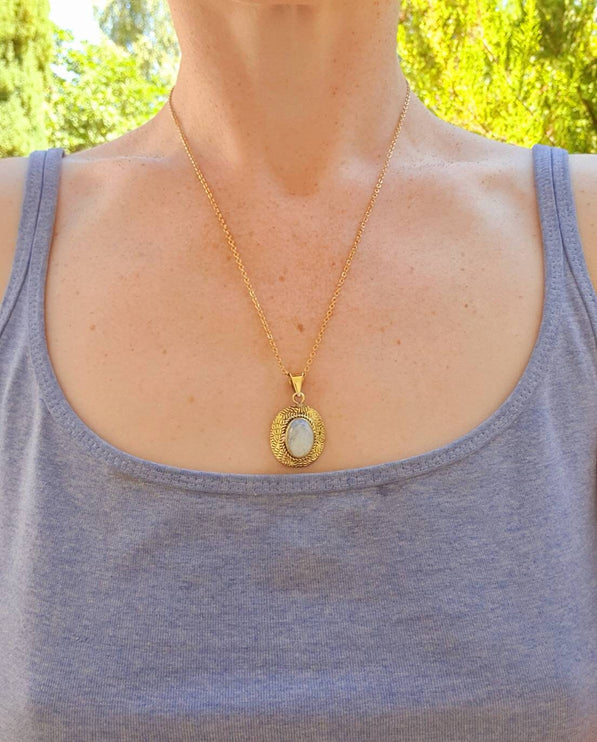 Lapis Lazuli Pendant Necklace Gold Chain / Brass / Ethnic / Hypoallergenic / Hippie / Gypsy / Rustic