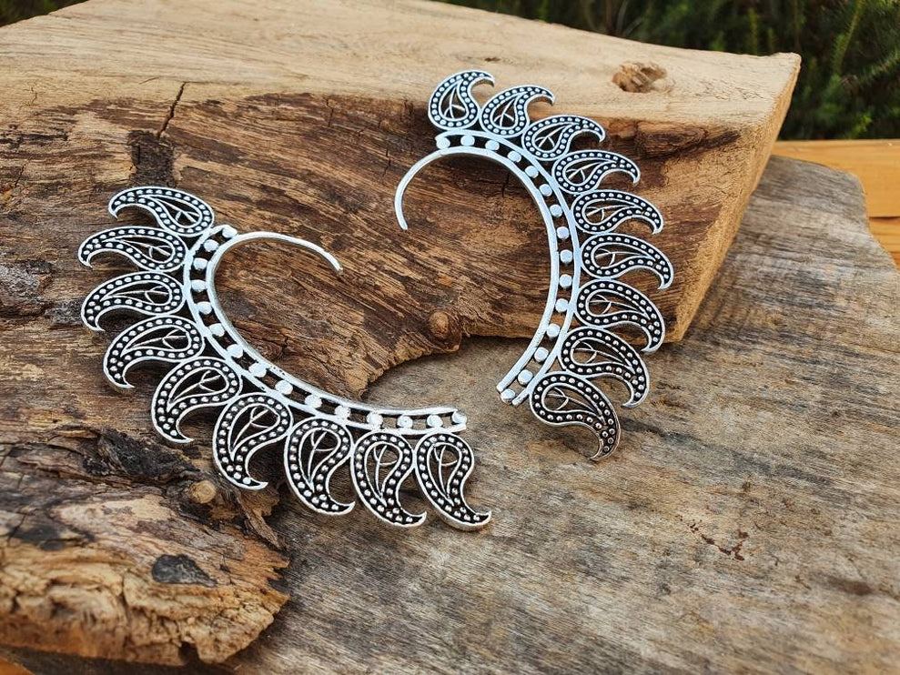 Silver Ear Cuff Teardrop design / Tribal / Boho / Costume / Fancy Dress / Cosplay / Festival Jewellery / Indian /