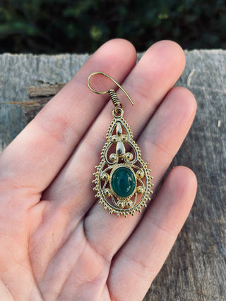 Green Onyx earrings Brass Drop Dangle earrings / Birth Stone / Ethnic / rustic, yoga, hippie, gypsy, pretty, psy, boho, bohemian, festival