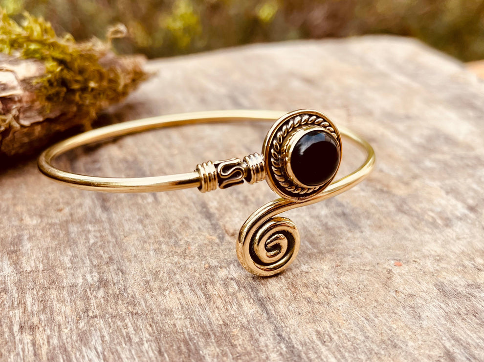 Golden Bracelet & Black Onyx / Brass / Adjustable / Spiral / Ethnic / Rustic / Bohemian / Boho /