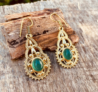 Green Onyx earrings Brass Drop Dangle earrings / Birth Stone / Ethnic / rustic, yoga, hippie, gypsy, pretty, psy, boho, bohemian, festival