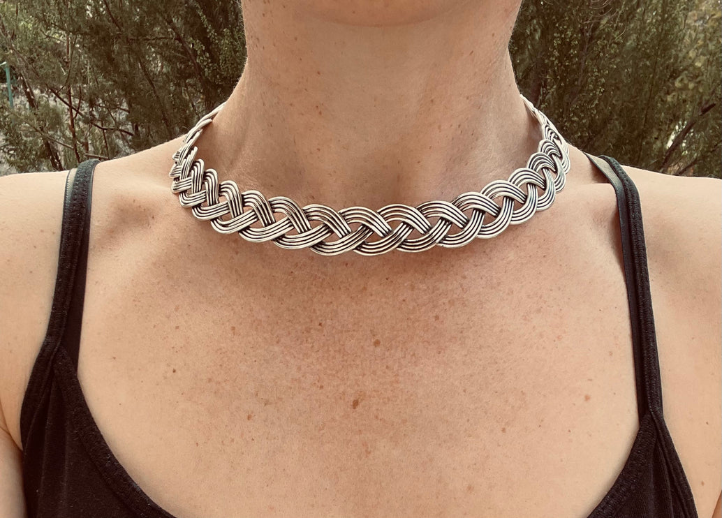 Torque à nœud celtique Argentée / Choker / Boho Ethnique Tribal / Collier Plat / Bohème / Rustique / Azteque