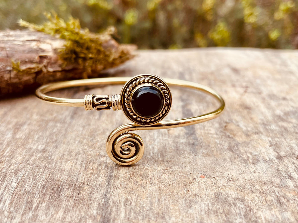 Golden Bracelet & Black Onyx / Brass / Adjustable / Spiral / Ethnic / Rustic / Bohemian / Boho /