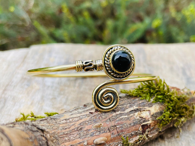 Golden Bracelet & Black Onyx / Brass / Adjustable / Spiral / Ethnic / Rustic / Bohemian / Boho /