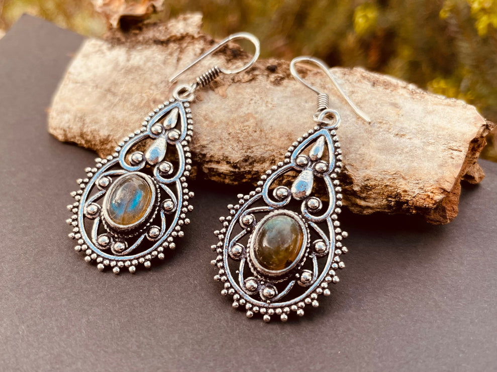 Ethnic Labradorite Silver Drop Dangle earrings / Birth Stone / Ethnic / rustic, yoga, hippie, gypsy, pretty, psy, boho, bohemian, festival