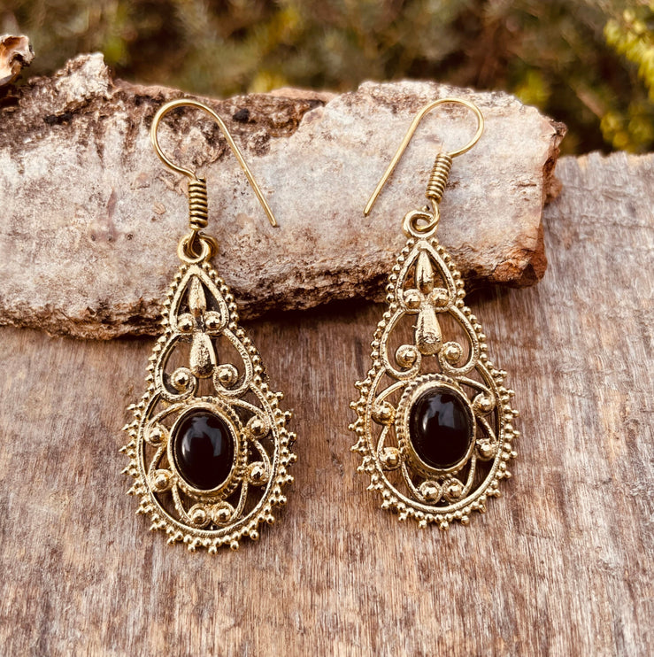 Black Onyx earrings Brass Drop Dangle earrings / Birth Stone / Ethnic / rustic, yoga, hippie, gypsy, pretty, psy, boho, bohemian, festival