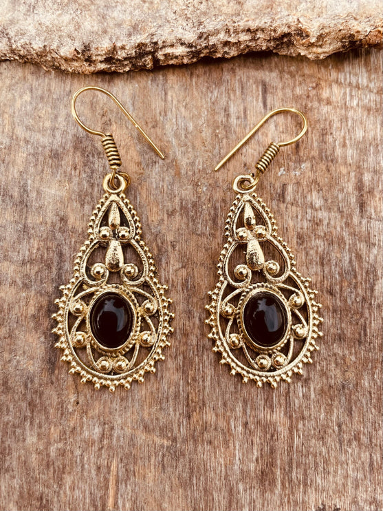 Black Onyx earrings Brass Drop Dangle earrings / Birth Stone / Ethnic / rustic, yoga, hippie, gypsy, pretty, psy, boho, bohemian, festival