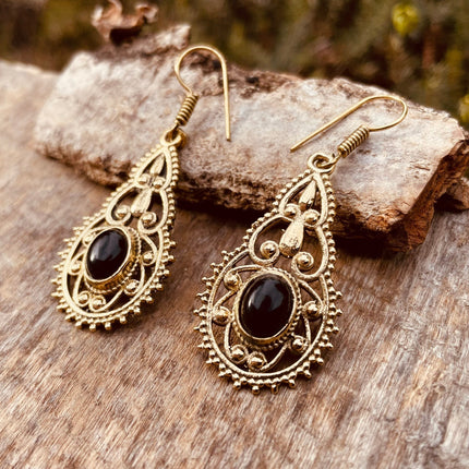 Black Onyx earrings Brass Drop Dangle earrings / Birth Stone / Ethnic / rustic, yoga, hippie, gypsy, pretty, psy, boho, bohemian, festival