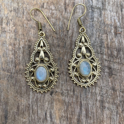 Moonstone Earrings Brass Drop Dangle earrings / Birth Stone / Ethnic / rustic, yoga, hippie, gypsy, pretty, psy, boho, bohemian, festival