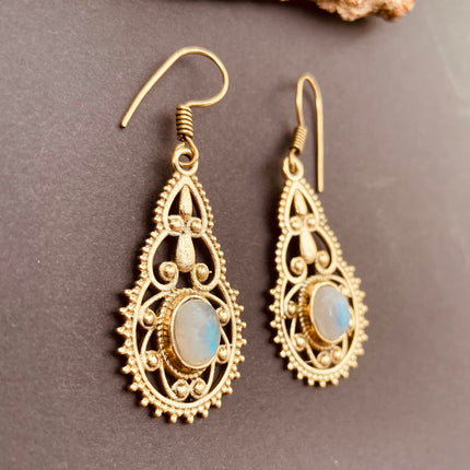 Moonstone Earrings Brass Drop Dangle earrings / Birth Stone / Ethnic / rustic, yoga, hippie, gypsy, pretty, psy, boho, bohemian, festival