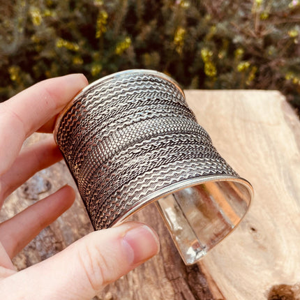 Large Cuff Silver Boho Bracelet / Tribal / Celtic / Berber / Ethnic jewelery / Steampunk / Burning Man / Gypsy / Jewellery / Adjustable