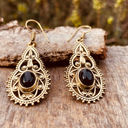 Black Onyx earrings Brass Drop Dangle earrings / Birth Stone / Ethnic / rustic, yoga, hippie, gypsy, pretty, psy, boho, bohemian, festival