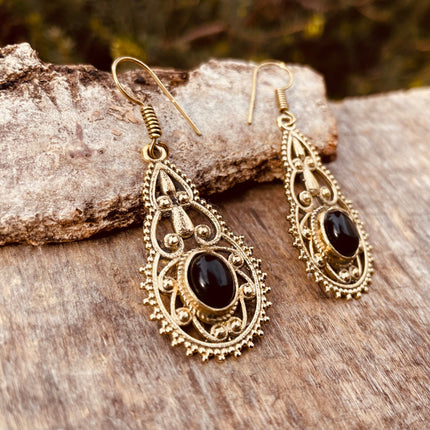 Black Onyx earrings Brass Drop Dangle earrings / Birth Stone / Ethnic / rustic, yoga, hippie, gypsy, pretty, psy, boho, bohemian, festival