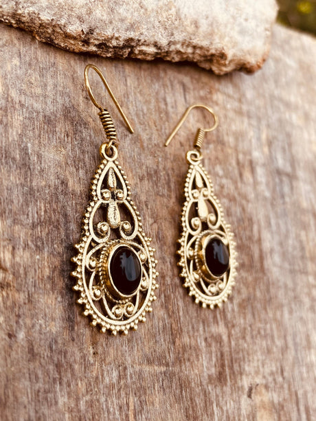 Black Onyx earrings Brass Drop Dangle earrings / Birth Stone / Ethnic / rustic, yoga, hippie, gypsy, pretty, psy, boho, bohemian, festival