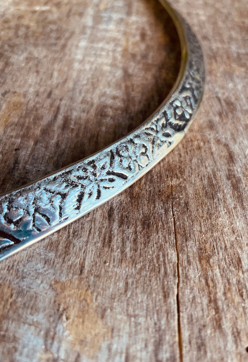 Silver Choker Ethnic Necklace / Rustic / Gypsy / Lightweight / Boho / Tribal / Hippie / Rustic / Vegan / Aztec