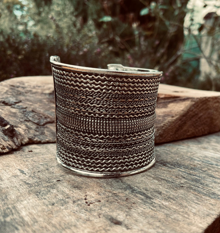 Large Cuff Silver Boho Bracelet / Tribal / Celtic / Berber / Ethnic jewelery / Steampunk / Burning Man / Gypsy / Jewellery / Adjustable