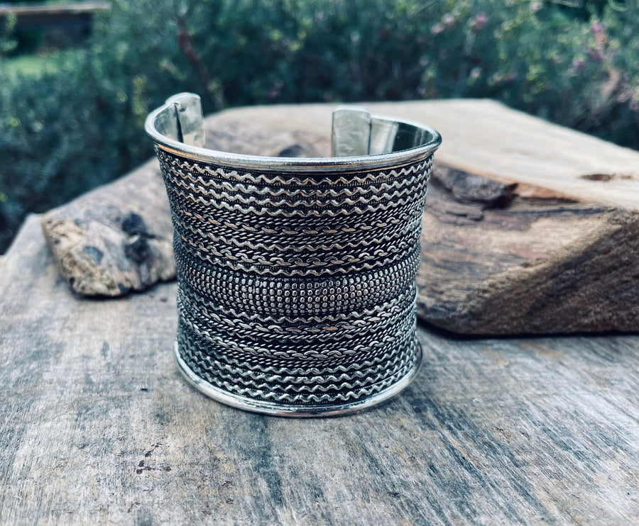 Large Cuff Silver Boho Bracelet / Tribal / Celtic / Berber / Ethnic jewelery / Steampunk / Burning Man / Gypsy / Jewellery / Adjustable