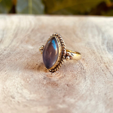 Golden Amethyst Ring / Ethnic style / Boho / Bohemian / Psy / Rustic / Tribal / Gypsy / Festival / Healing / Festival