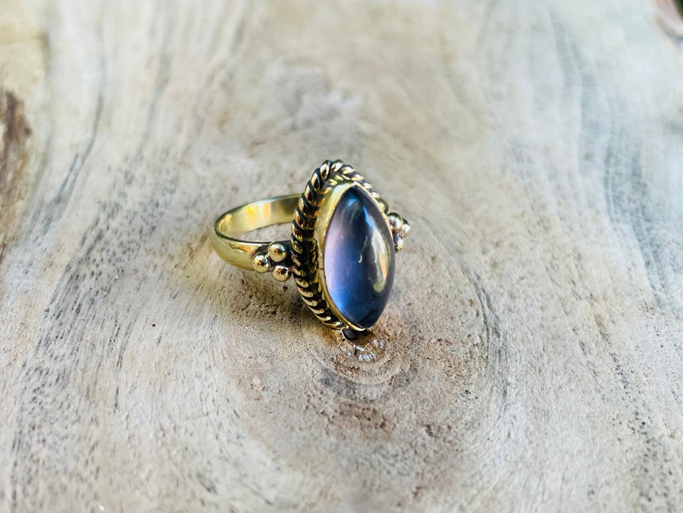 Golden Amethyst Ring / Ethnic style / Boho / Bohemian / Psy / Rustic / Tribal / Gypsy / Festival / Healing / Festival