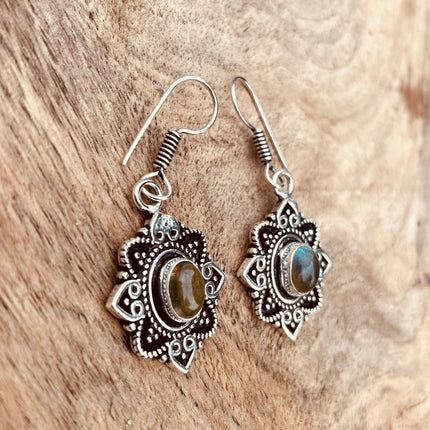 Ethnic Labradorite Silver Drop Dangle earrings / Birth Stone / Ethnic / rustic, yoga, hippie, gypsy, pretty, psy, boho, bohemian, festival