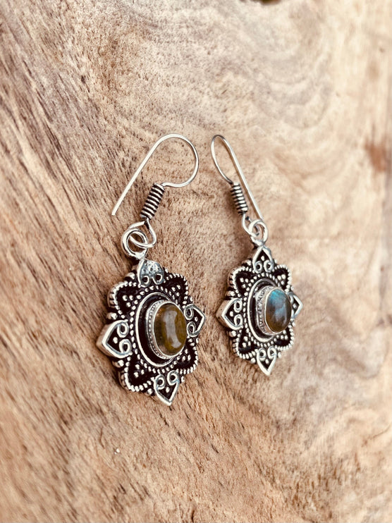 Ethnic Labradorite Silver Drop Dangle earrings / Birth Stone / Ethnic / rustic, yoga, hippie, gypsy, pretty, psy, boho, bohemian, festival