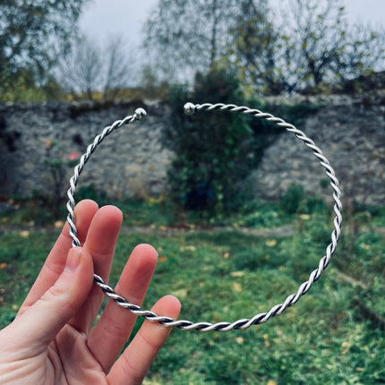 Twisted Choker Silver Necklace / Rustic / Gypsy / Lightweight / Boho / Tribal / Hippie / Rustic / Vegan / Aztec