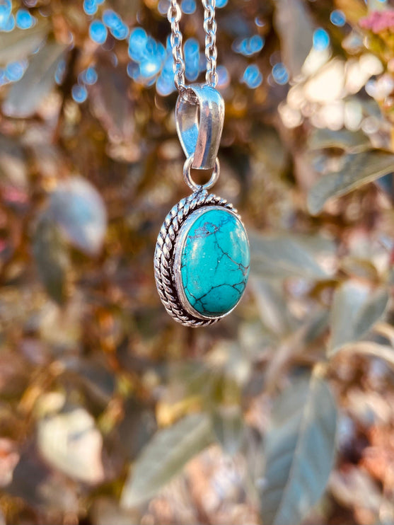 Turquoise Silver Necklace / Simple / Classic / Hypoallergenic / Boho / Crystal Jewelery / Ethnic / Hypoallergenic / Illuminati