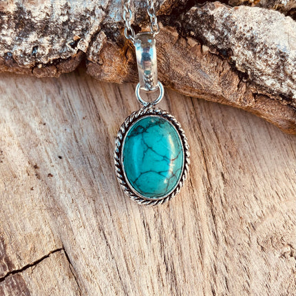 Turquoise Silver Necklace / Simple / Classic / Hypoallergenic / Boho / Crystal Jewelery / Ethnic / Hypoallergenic / Illuminati