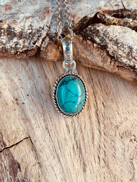 Turquoise Silver Necklace / Simple / Classic / Hypoallergenic / Boho / Crystal Jewelery / Ethnic / Hypoallergenic / Illuminati