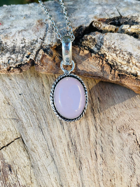 Rose Quartz Silver Necklace / Simple / Classic / Hypoallergenic / Boho / Crystal Jewelery / Ethnic / Hypoallergenic / Illuminati