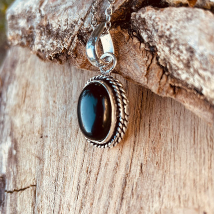 Black Onyx Silver Necklace / Simple / Classic / Hypoallergenic / Boho / Crystal Jewelery / Ethnic / Hypoallergenic / Illuminati