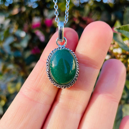 Green Onyx Silver Necklace / Simple / Classic / Hypoallergenic / Boho / Crystal Jewelery / Ethnic / Hypoallergenic / Illuminati