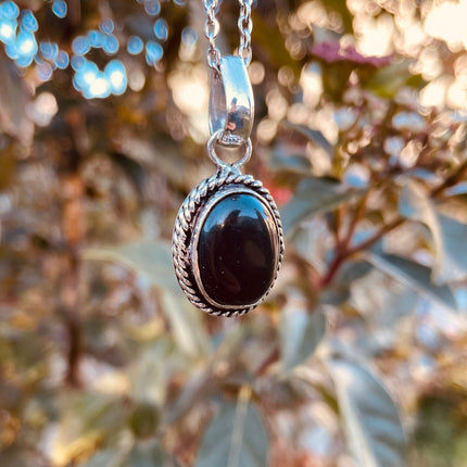 Black Onyx Silver Necklace / Simple / Classic / Hypoallergenic / Boho / Crystal Jewelery / Ethnic / Hypoallergenic / Illuminati