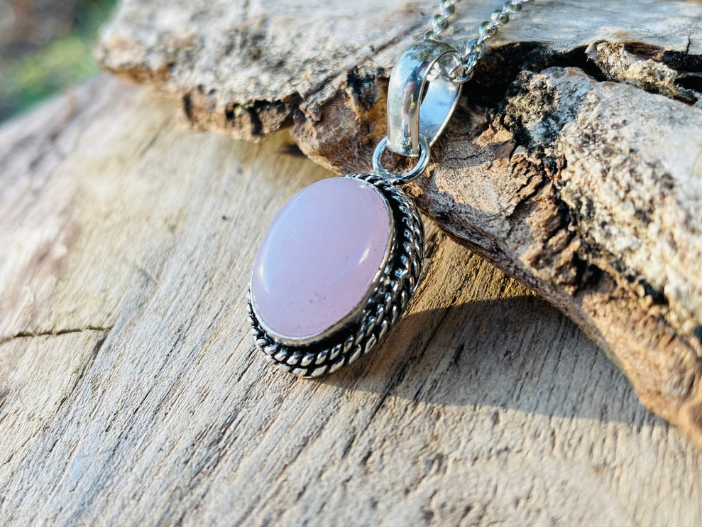 Rose Quartz Silver Necklace / Simple / Classic / Hypoallergenic / Boho / Crystal Jewelery / Ethnic / Hypoallergenic / Illuminati